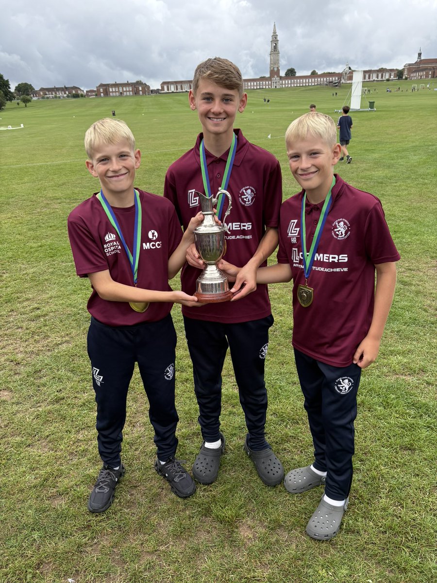 Seaton Carew Cricket Club (@seatoncarewcc) on Twitter photo Congratulations to Cleveland Schools U12s on being the first Cleveland side to win the <a href="/MCCFCricket/">MCCF Cricket</a> - on the 25th anniversary of the festival.
Brilliant to have three of our juniors there in George, Jacob, and Henry.
Well done, lads 👏🏻👏🏻👏🏻 #3LAC Congratulations to Cleveland Schools U12s on being the first Cleveland side to win the <a href="/MCCFCricket/">MCCF Cricket</a> - on the 25th anniversary of the festival.
Brilliant to have three of our juniors there in George, Jacob, and Henry.
Well done, lads 👏🏻👏🏻👏🏻 #3LAC