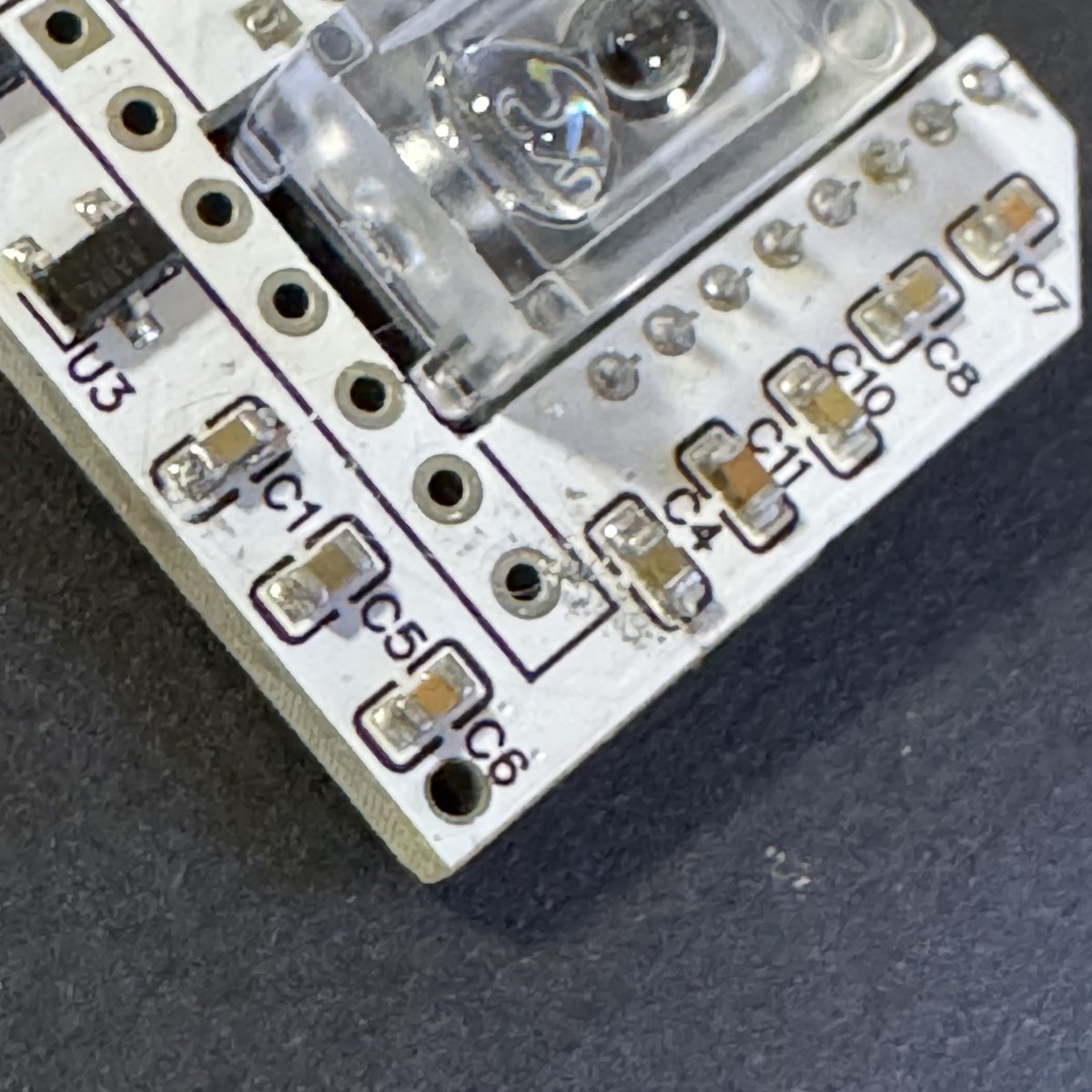 COROPITの今回販売分から、希望する方にはmoNa用のネジを同梱いたし