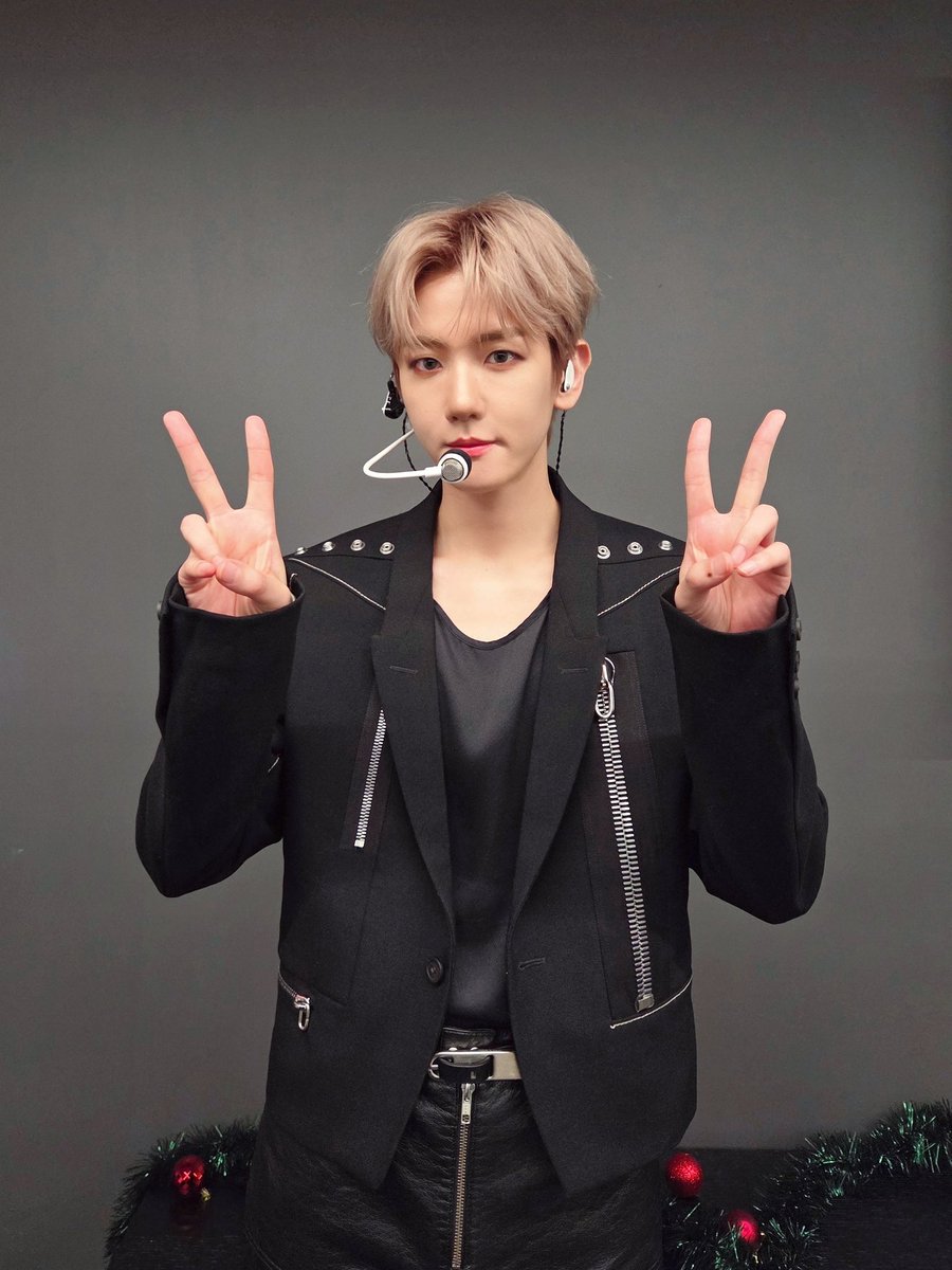 2025 BAEKHYUN WORLD TOUR  в МЕЛЬБУРНІ

Перше шоу Бекхьона в Австралії 😉✨️ Дякую EXO-L з Мельбурна, що були поруч у цю сяючу мить 💓

#백현 #BAEKHYUN #Reverie #ReverieTour #ReverieMELBOURNE <a href="/B_hundred_Hyun/">Baekhyun_EXO</a>