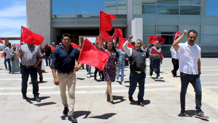Antorcha San Luis Potosí (@antorcha_slp) on Twitter photo Ni trato privilegiado, ni derroche de recursos.
Por: <a href="/CruzTZacatecas/">Jacobo Cruz Tobon</a>
movimientoantorchista.org.mx/ni-trato-privi… Ni trato privilegiado, ni derroche de recursos.
Por: <a href="/CruzTZacatecas/">Jacobo Cruz Tobon</a>
movimientoantorchista.org.mx/ni-trato-privi…