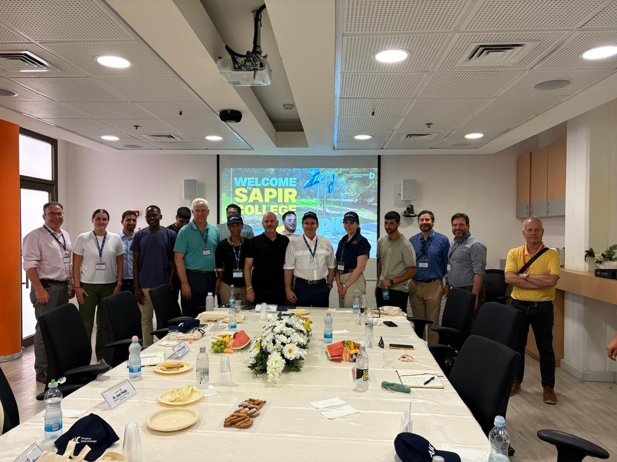 projinterchange's tweet image. A delegation of U.S. community college presidents has returned home from Israel after a transformative week of learning, connection, and dialogue through AJC Project Interchange.

From Tel Aviv to the South, they met with Israeli educators, students, and civic leaders - gaining…