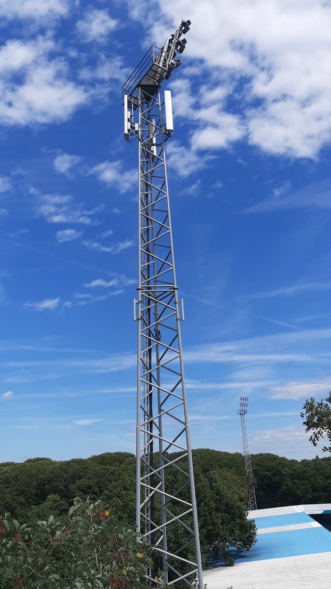 TeeuwsenJan's tweet photo. #floodlightfriday #DeVijverberg #Doetinchem #DeGraafschap https://t.co/lO17O4BNlV
