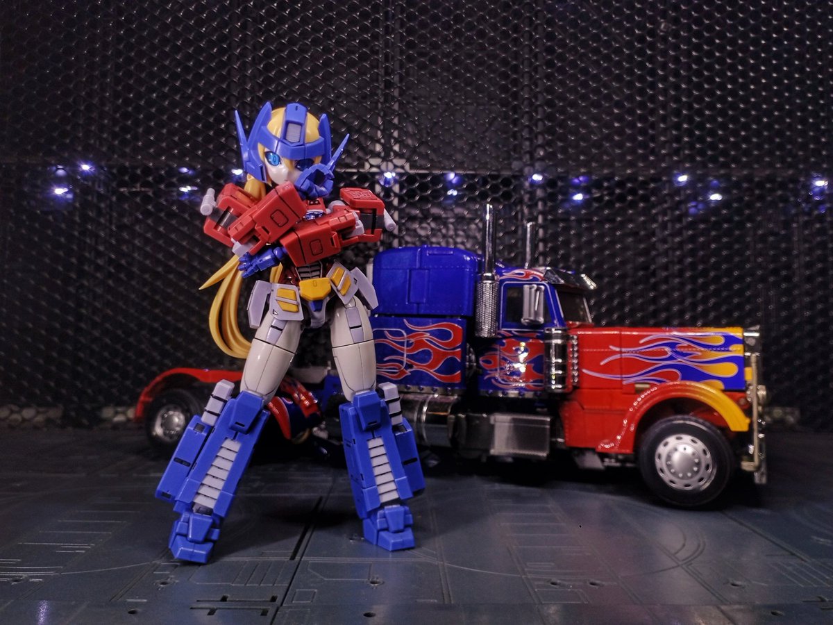 sonxapien's tweet photo. #kotobukiya 
#OptimusPrime https://t.co/Dy9sLtmmqQ