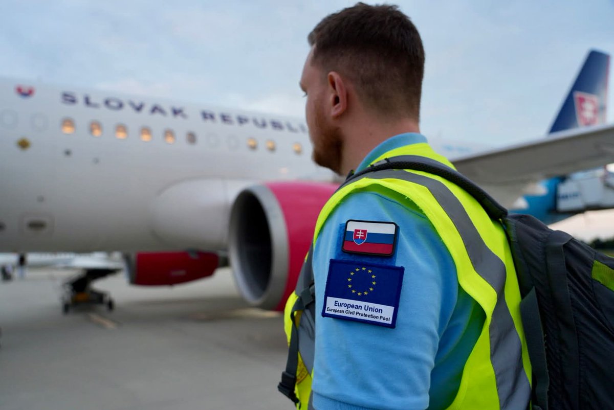 SLOVAKIAinEU's tweet photo. ✈️ Slovakia 🇸🇰 successfully evacuated 8 ill children &amp; their 30 companions from #Gaza, providing a special flight Bucharest🇷🇴 - Oslo 🇳🇴

It was our 6th medical evacuation #MEDEVAC under #EUCivilProtection Mechanism @eu_echo 🇪🇺

#EUsolidarity https://t.co/EBRvgB6DtX