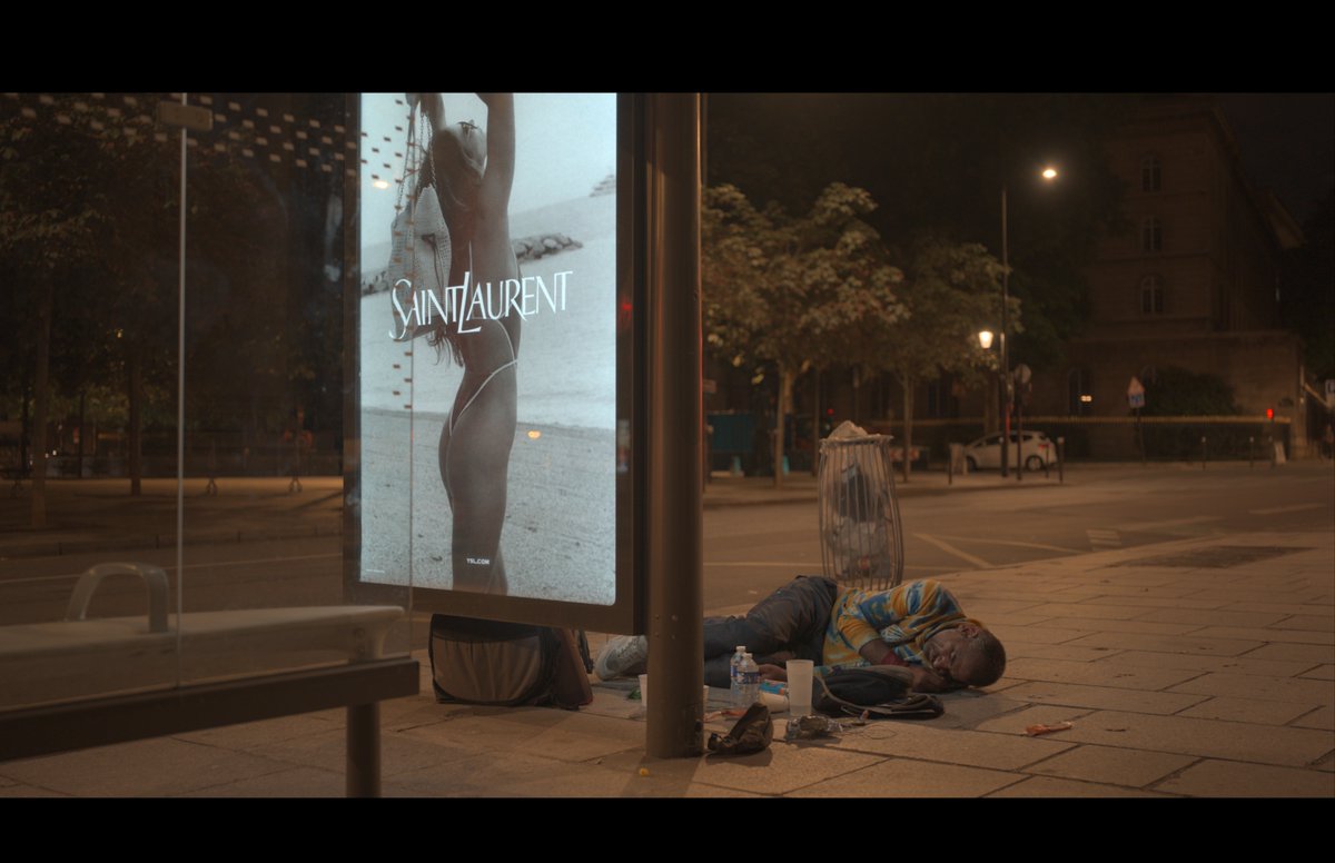 Hier à Paris. 

Société pornographique.