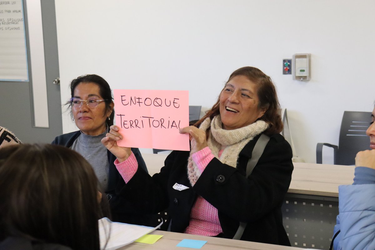 📚 ¡Iniciaron los talleres presenciales del Programa Formativo «Aprender sin Barreras»! Directivos y docentes de Lima y Trujillo fortalecen capacidades para garantizar educación inclusiva a estudiantes migrantes y refugiados.

Más información en: t.ly/ht-kJ