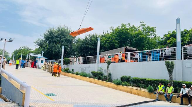 07 NDRF BATHINDA (@07ndrf) on Twitter photo #7BnNDRF participated in multi-agency Mock Exercise #SurakshaChakra across 05 districts in haryana, simulating a major earthquake to test readiness, coordination & swift response.
<a href="/NDRFHQ/">NDRF India I राष्ट्रीय आपदा मोचन बल 🇮🇳</a> <a href="/HMOIndia/">गृहमंत्री कार्यालय, HMO India</a> <a href="/PIB_India/">PIB India</a> <a href="/ANI/">ANI</a> <a href="/ndmaindia/">NDMA India | राष्ट्रीय आपदा प्रबंधन प्राधिकरण 🇮🇳</a> #7BnNDRF participated in multi-agency Mock Exercise #SurakshaChakra across 05 districts in haryana, simulating a major earthquake to test readiness, coordination & swift response.
<a href="/NDRFHQ/">NDRF India I राष्ट्रीय आपदा मोचन बल 🇮🇳</a> <a href="/HMOIndia/">गृहमंत्री कार्यालय, HMO India</a> <a href="/PIB_India/">PIB India</a> <a href="/ANI/">ANI</a> <a href="/ndmaindia/">NDMA India | राष्ट्रीय आपदा प्रबंधन प्राधिकरण 🇮🇳</a>