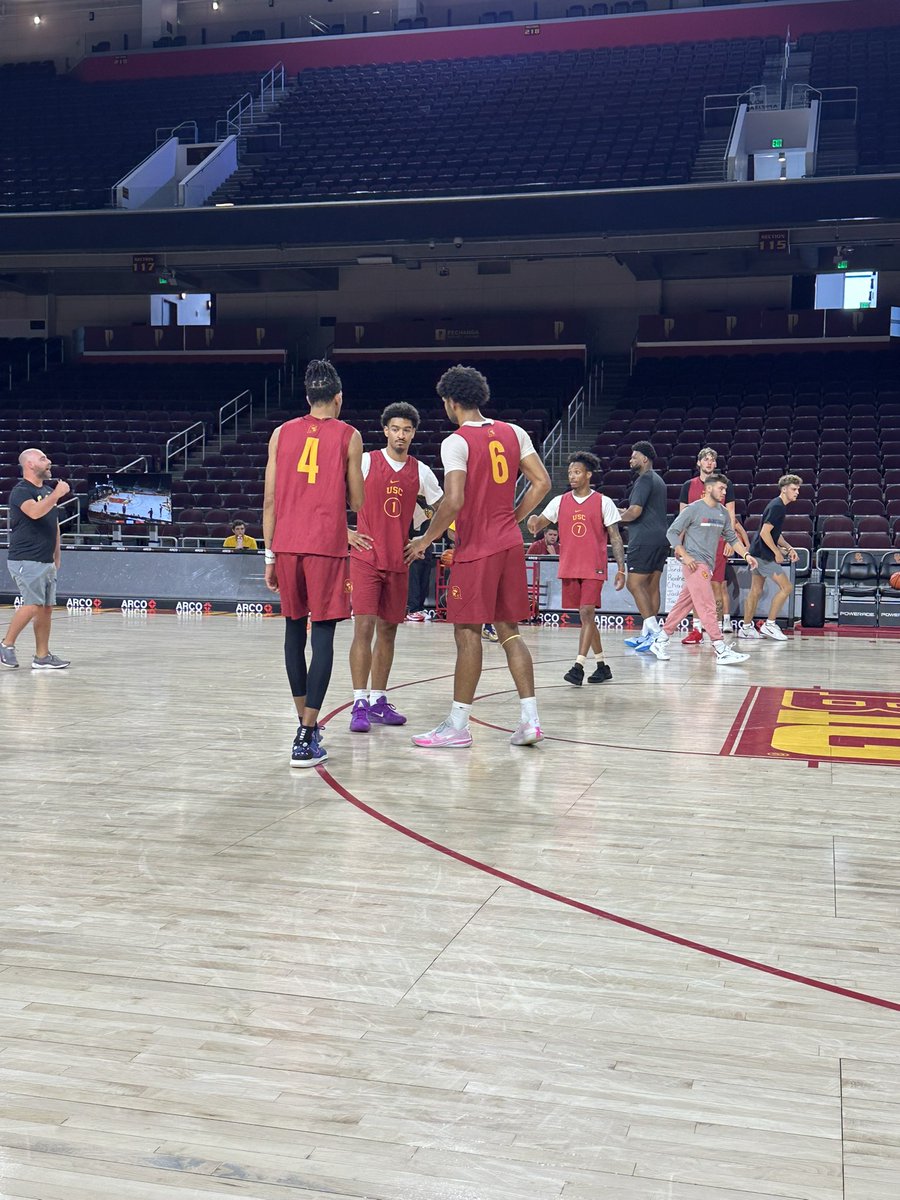 🏀West Coast Tour🏀
Stop #4: <a href="/USC_Hoops/">USC Men's Basketball</a> 

0740am (PST) practice &amp; you see immediately these 2 talents:
#4 <a href="/ChadBaker2700/">Chad Baker-Mazara</a> 6’7 &amp;
#6 <a href="/cofie_jacob/">Jacob Cofie</a> 6’10
#AlamoCityHoops #FightOn✌🏽