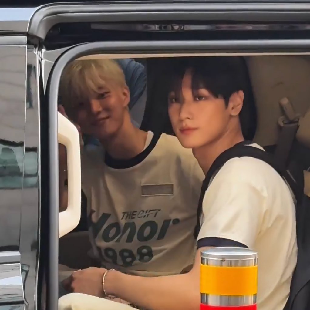 밤지 tweet media