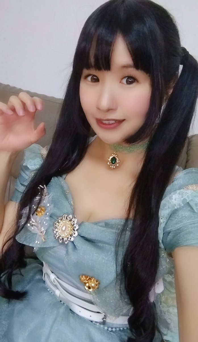 名古屋Electric Lady Landでのライブが終了しました、ご来場の皆様ありがとうございました！！🔥
ツアー初日から熱く盛り上がり、沢山の方に集まって頂けて嬉しかったです🤘✨
今回のツアー用に衣装も新調して、更に派手diousやー！
初心を思い出して、久々にツインテールにしてみたよ〜🐈️