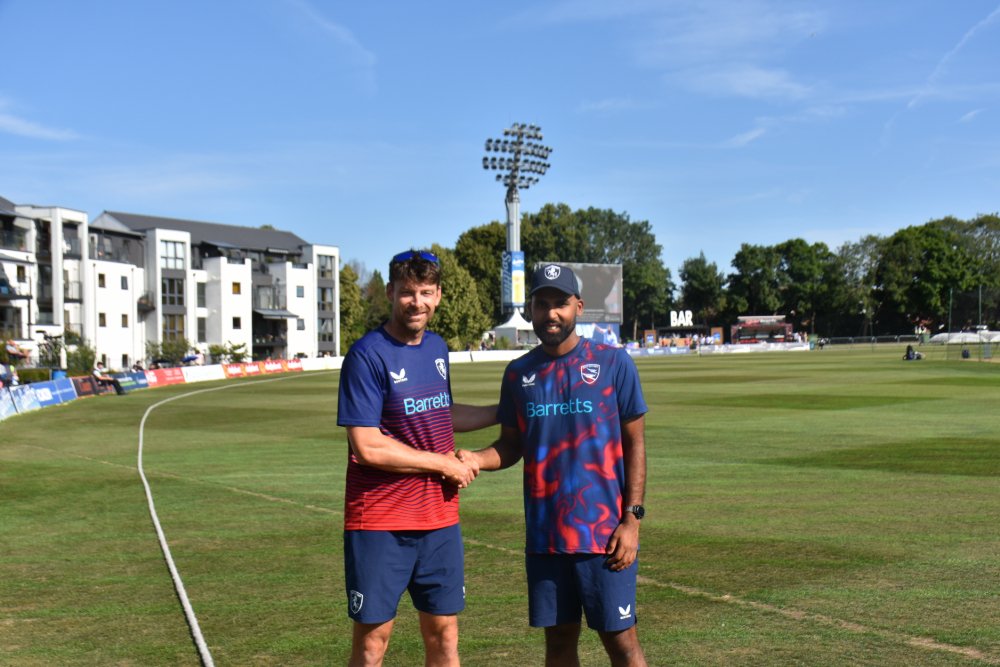 Kent Cricket have announced the signing of Mohammed Rizvi for the 2025 Metro Bank One Day Cup. kentsportsnews.com/rizvi-joins-sp…