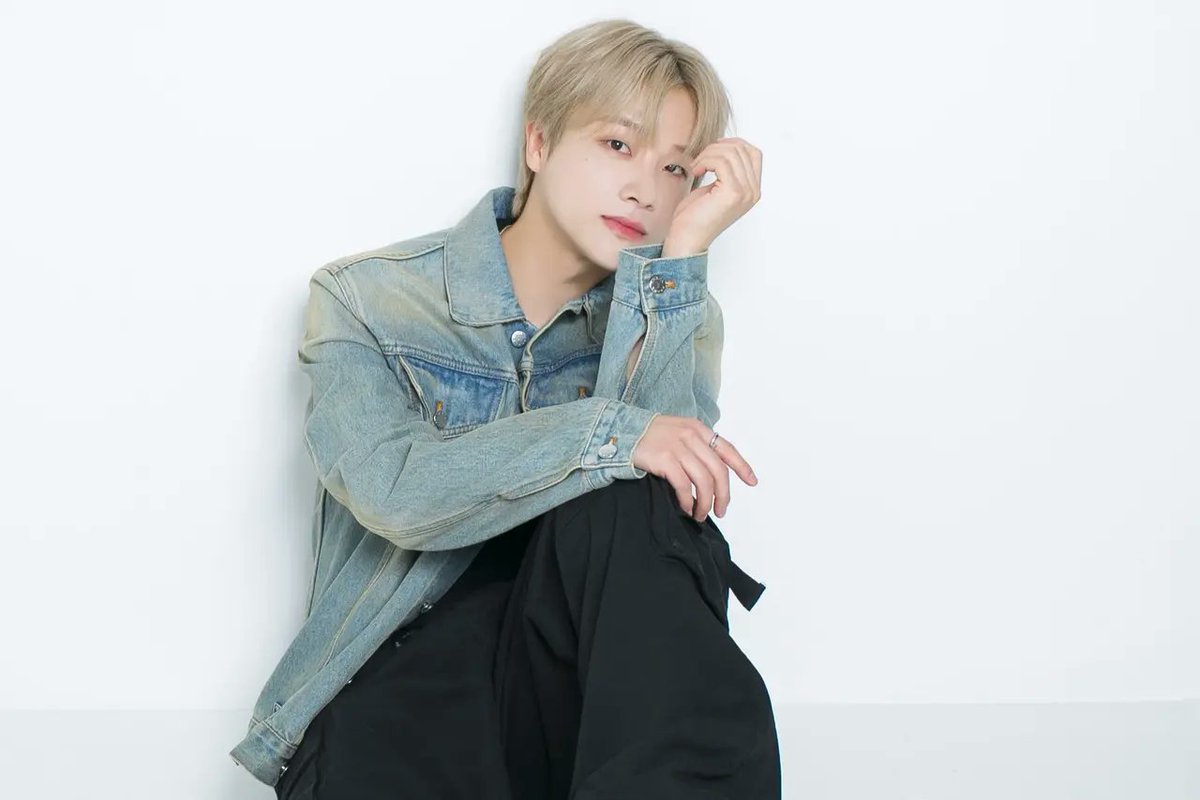 capital_J2794's tweet photo. #iKON #JAY #JINHWAN #아이콘 #김진환 #진환 #ジナン https://t.co/sT6rc0Esmn