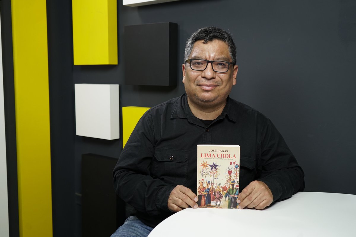 OjoPúblico (@ojo_publico) on Twitter photo #EntrevistaOP 🎙️El historiador <a href="/joseragas/">Jose Ragas</a> acaba de publicar “Lima Chola: Una historia de la gran migración andina”. “La migración debe ser vista como un factor fundacional de la capital y del país”, dijo.
✍️<a href="/epatriau/">Enrique Patriau</a>
📸 Giuseppe Vicente
👉ojo-publico.com/entrevistas/jo… 👈 #EntrevistaOP 🎙️El historiador <a href="/joseragas/">Jose Ragas</a> acaba de publicar “Lima Chola: Una historia de la gran migración andina”. “La migración debe ser vista como un factor fundacional de la capital y del país”, dijo.
✍️<a href="/epatriau/">Enrique Patriau</a>
📸 Giuseppe Vicente
👉ojo-publico.com/entrevistas/jo… 👈