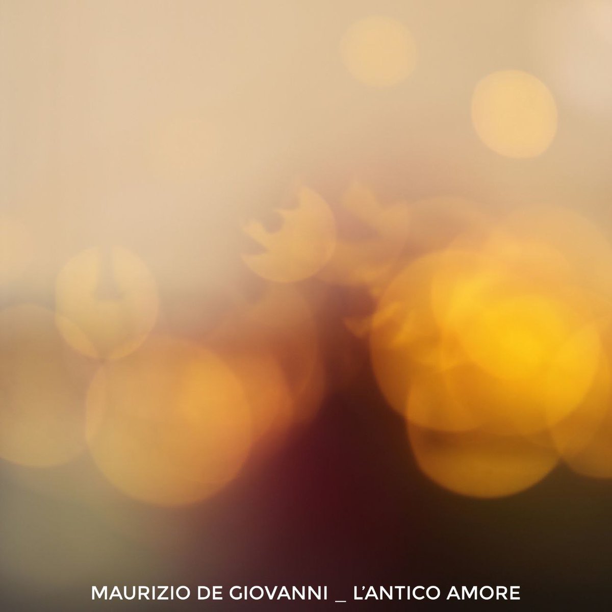 Perché anche tu, tanti anni fa, ti sei posto le domande di Anna e Marco, perché anche a te quell’odio e quell’amore in un unico verso sono entrati nella testa con il loro tormento e non ne sono più usciti.

luoghidilibri.it/2025/08/01/mau…

#appuntidiviaggio