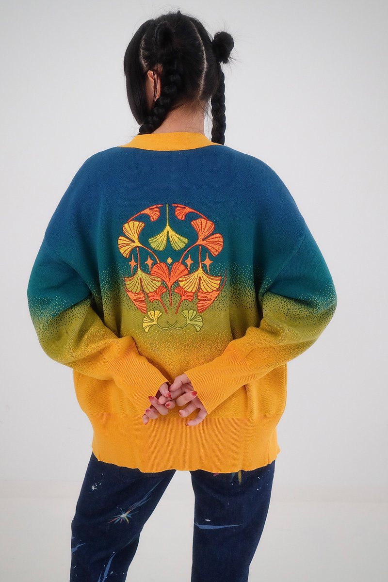 the ginkgo cardigan 💙💫 will be back on pre0rder in september!