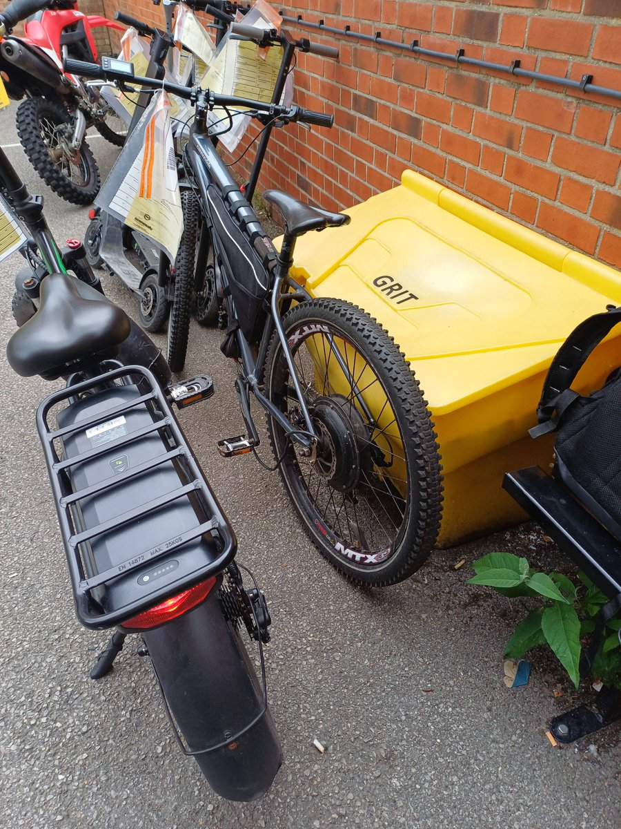 HumberbeatHULL's tweet photo. Hull Central - A number of illegal electric bikes have been seized in Hull City Centre today ,which have been seen ridden dangerously and at high speed .Anything over 250 Watts is illegal .You have been warned ⚠️ #SaferStreetsInititiative #OpGalaxy https://t.co/mPtZiFI3p5