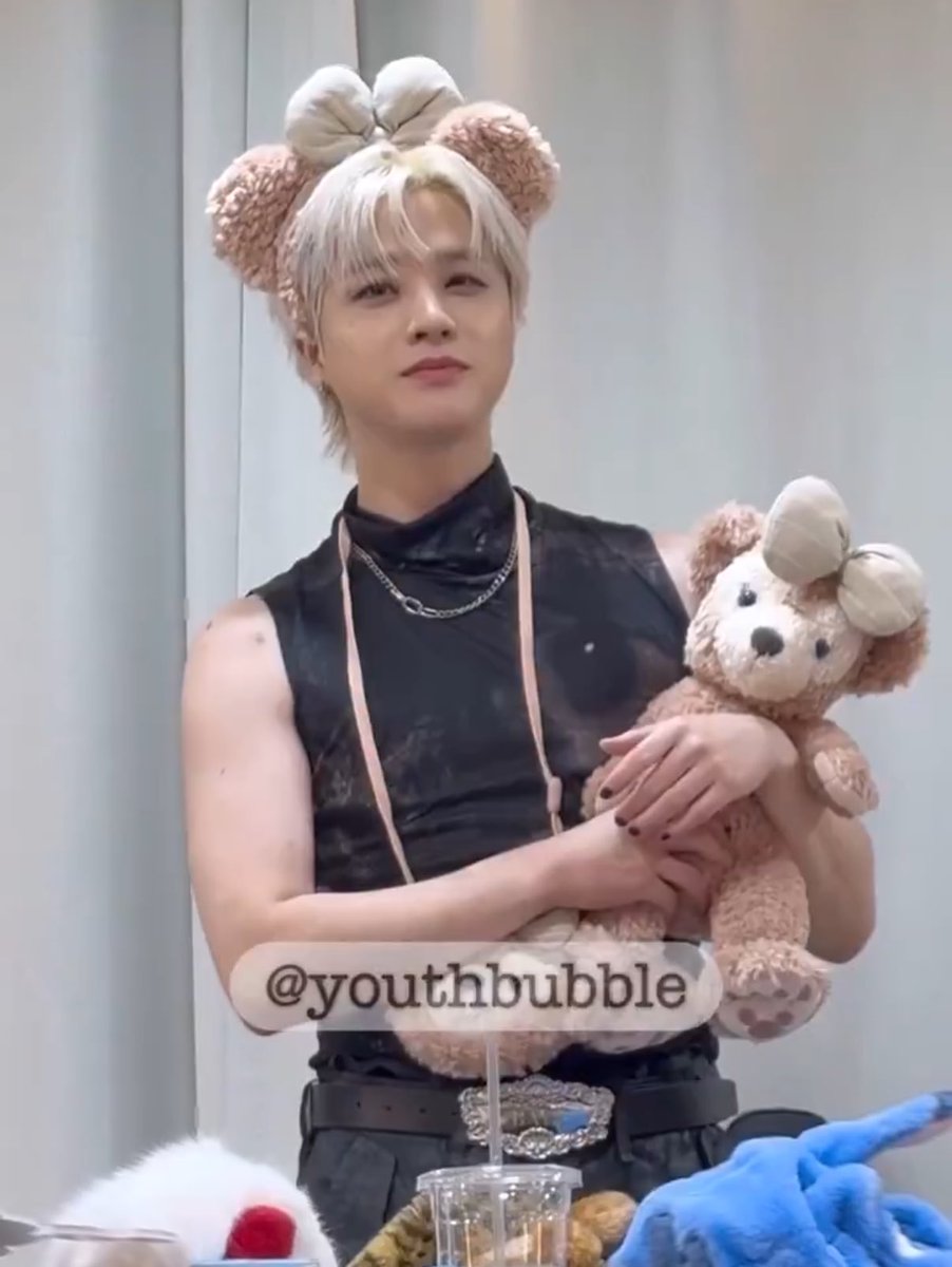 No wonder Jinhwan’s personality test result came out as ‘masculine girl’ 😂