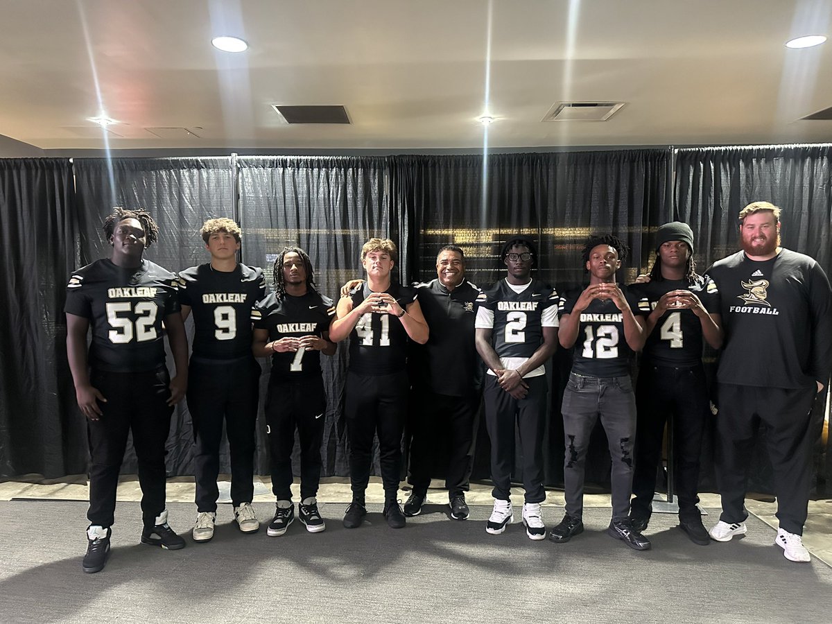 Duval Sports (@duvalsports) on Twitter photo Oakleaf here at the HSFB media day with 
Jordin price #12
Jermaine Robinson #4
Fareed Coleman #2
Jack McKissock #9
Trace Burney #7
Joel Bazinet #41
Chris Jules #52 Oakleaf here at the HSFB media day with 
Jordin price #12
Jermaine Robinson #4
Fareed Coleman #2
Jack McKissock #9
Trace Burney #7
Joel Bazinet #41
Chris Jules #52
