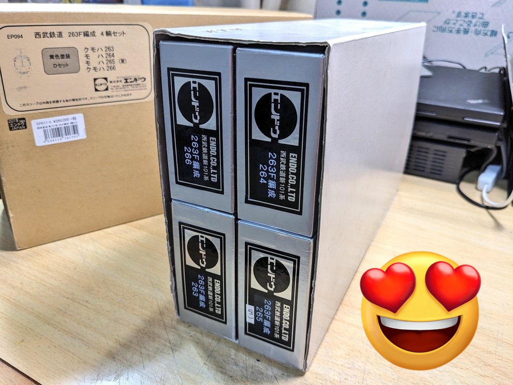 45台限定　petla OD4ABSSCM Bolsa Tote Preta Quadrada Pesponto - Santa Lolla