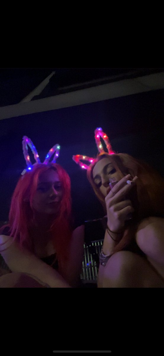 Always below us 👯‍♀️