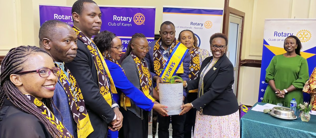 racwestlands's tweet image. ✨What A Memorable DG Cluster Visit!✨

As the Rotaract Club of Westlands, we had the pleasure of meeting and interacting with the charter member of our legendary Club – 31 years strong!

#racwestlands#DGClusterVisit #RotaryFamily #31YearsStrong #ServiceAboveSelf