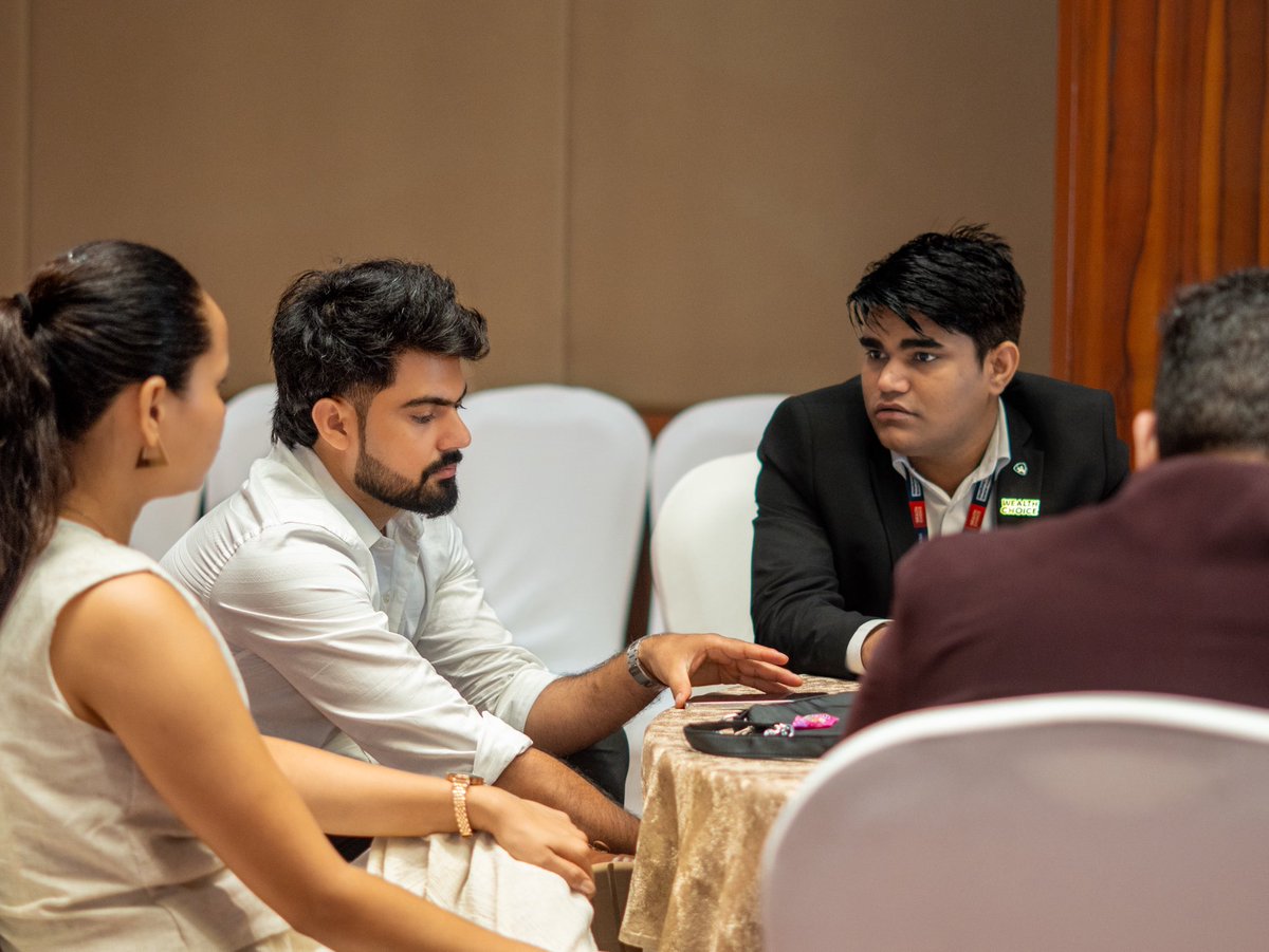 WealthchoiceUAE's tweet image. Love, laughter, and investment insights!
Our recent Dubai Property Expo brought the best deals to our clients &amp;amp; great energy with the team.
#Wealthchoice #DubaiRealEstate #PropertyExpo #SmartInvesting #HighROI #TeamSuccess