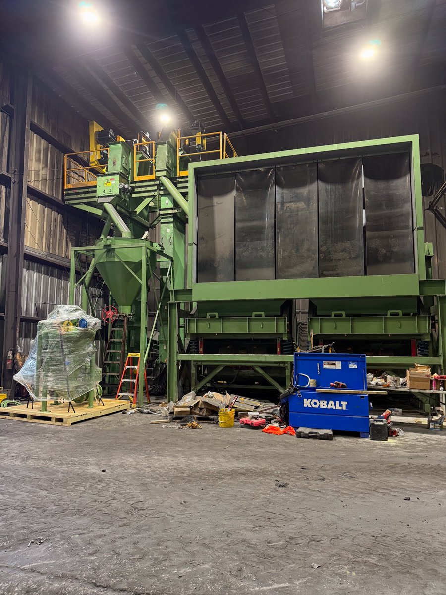 Installation of a new General Kinematics Vibramill Unit.