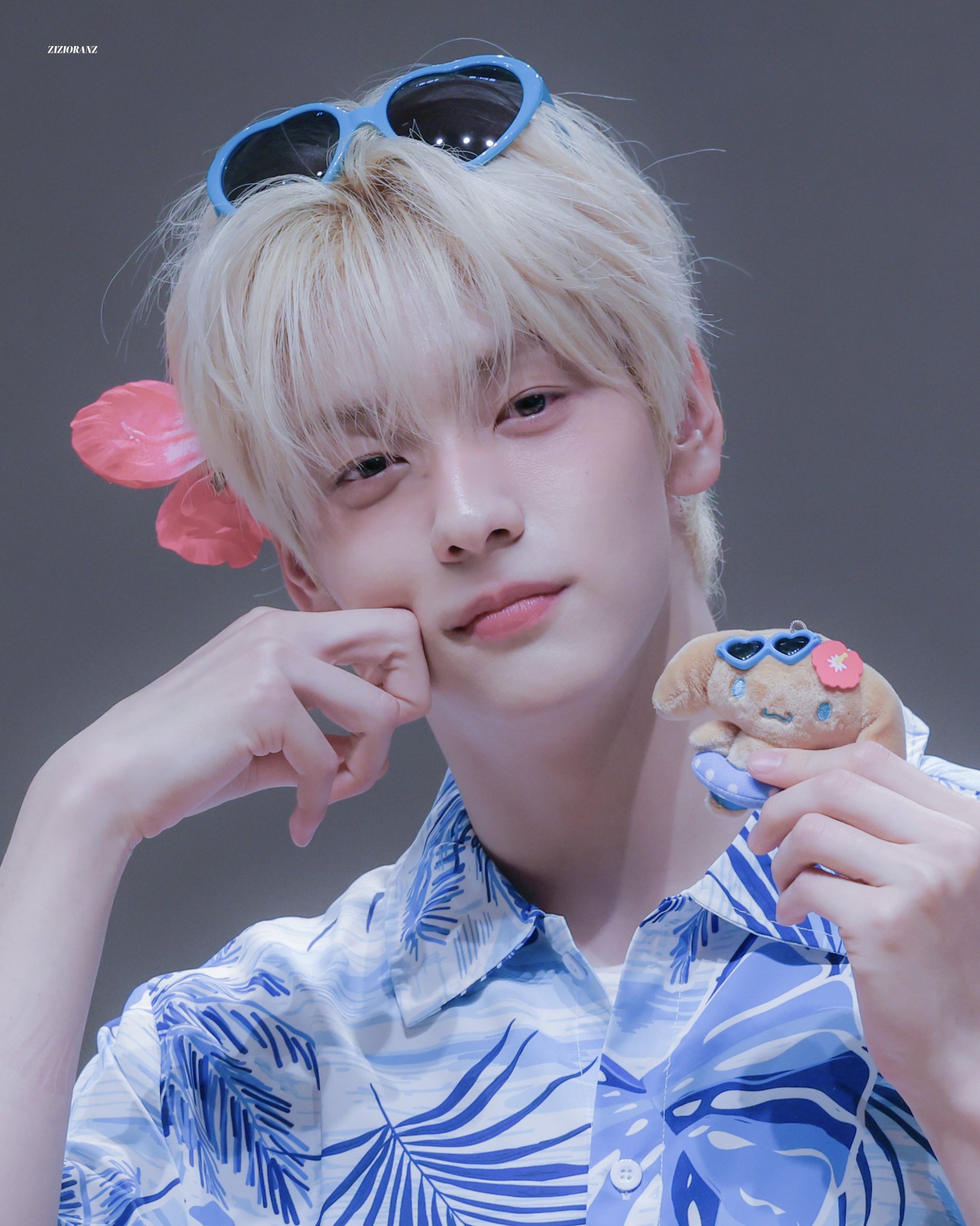 TXT Bluehour ラキドロ スビン SOOBIN 553 ラッキードロー txt スビン 연준 soobin fight or escape ラキドロ - メルカリ