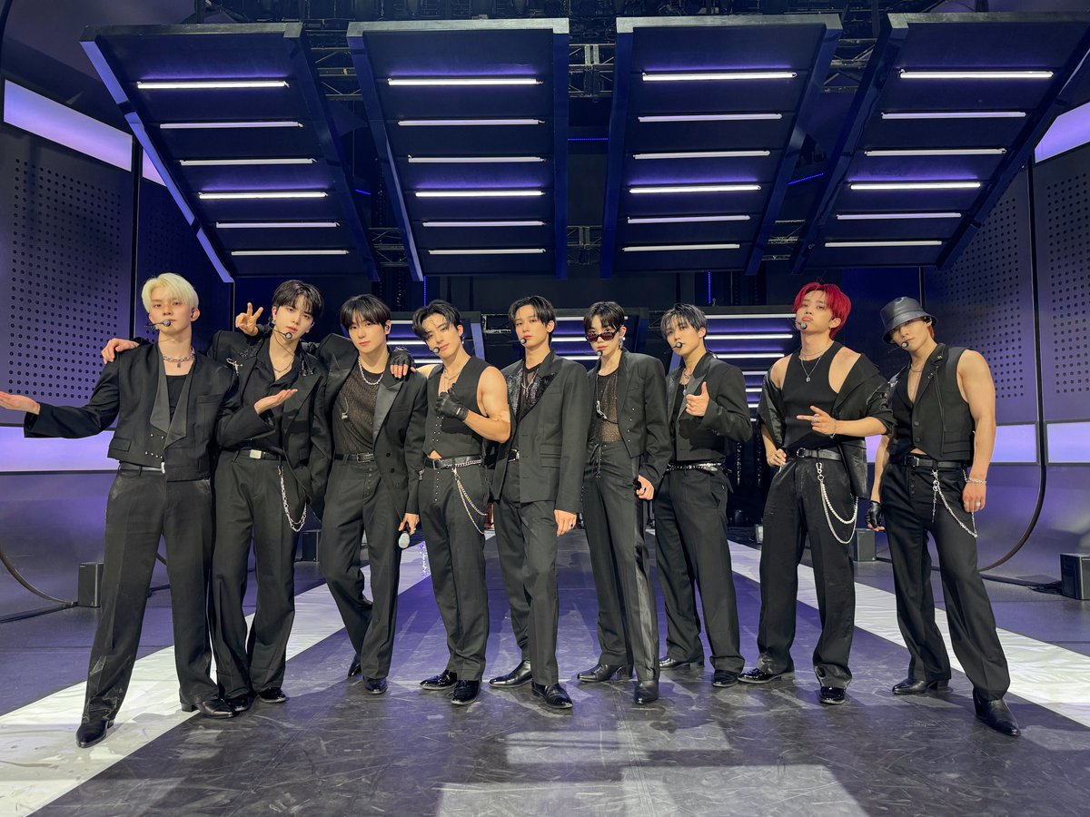 THEBOYZ_officl's tweet image. [📸] 더보이즈 뮤직뱅크 &amp;amp; 팬사인회 완료🍃 드디어 ‘Stylish&apos; 첫 음악방송‼️ 이른 아침부터 저녁까지 함께해 준 더비들 덕분에 ’AURA&apos; 와 &apos;Stylish&apos; 무대, 그리고 팬사인회까지 사랑으로 가득한 멋진 하루를 만들 수 있었어요🫶🏻

#THEBOYZ #더보이즈
#aeffect #Stylish