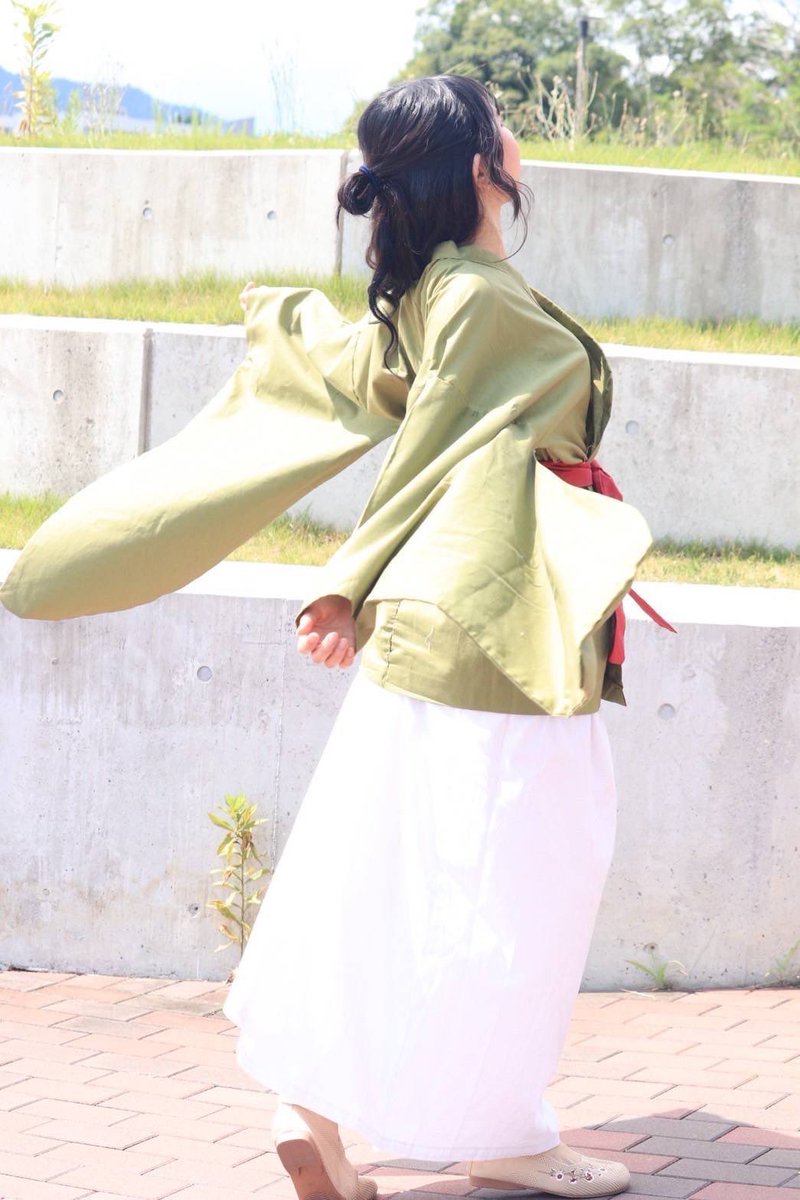 MA_MA_DO's tweet photo. 「新緑」

model：Sena Katsuragawa
designer：Maori Kamimori
                   Yuna Matsuno
photo：Ayumi Nozawa

#広島大学 #まーまー堂 https://t.co/CqxoZ8HRo4