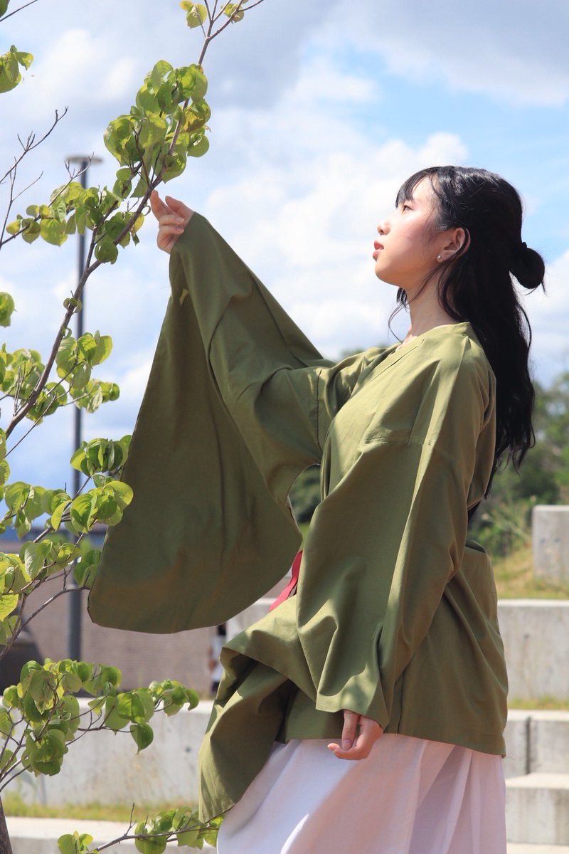 MA_MA_DO's tweet photo. 「新緑」

model：Sena Katsuragawa
designer：Maori Kamimori
                   Yuna Matsuno
photo：Ayumi Nozawa

#広島大学 #まーまー堂 https://t.co/CqxoZ8HRo4