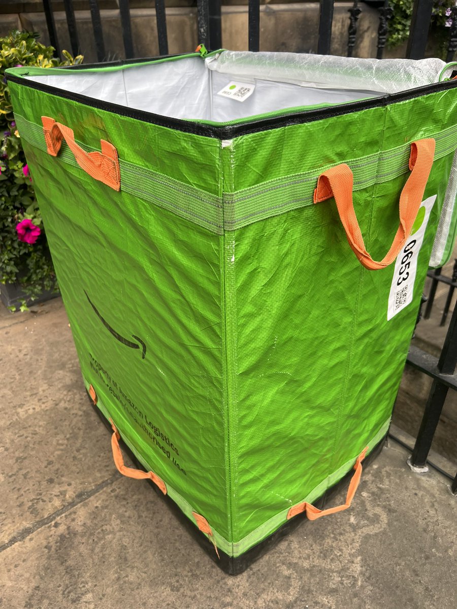 Hey <a href="/AmazonHelp/">Amazon Help</a> <a href="/AmazonUK/">Amazon.co.uk</a> 👋 
Has one of your couriers gone AWOL as this bag (and jumper within) has been outside my door for days?!