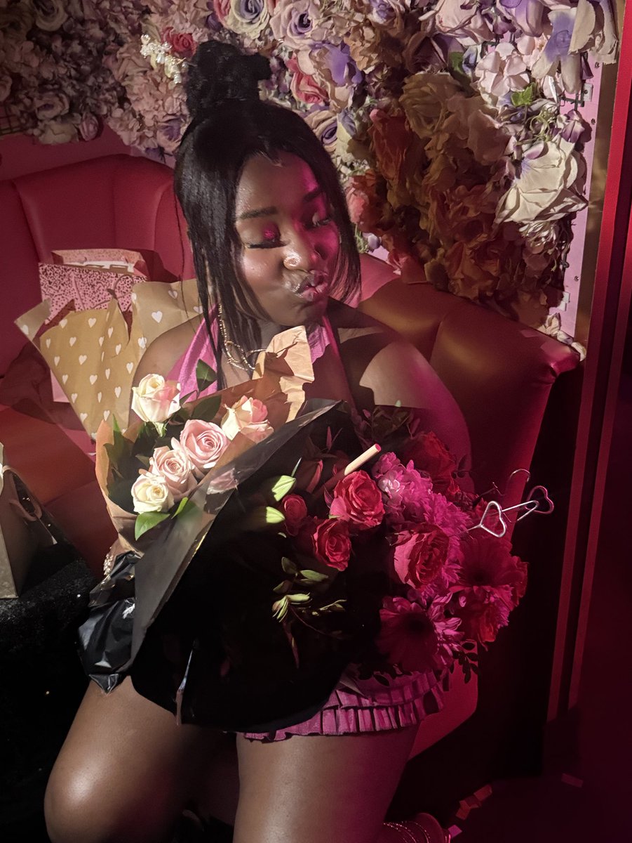 Glor!ana O tweet media