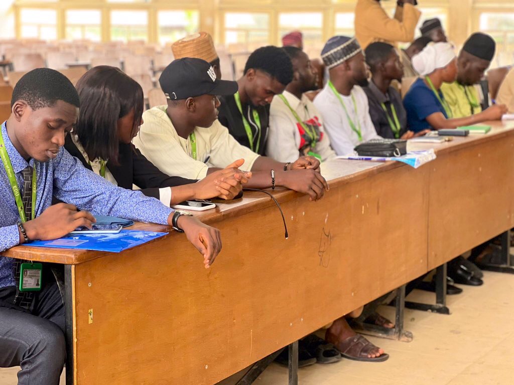 ADÉYEMO FATHIA ÌTÙNÚ tweet media