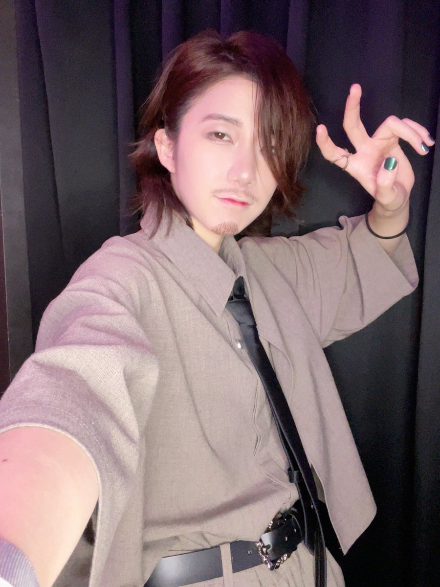 詩音✨️⚠️速達 この季節の夜の街って どこ行ってもキラキラ✨ イルミネーション