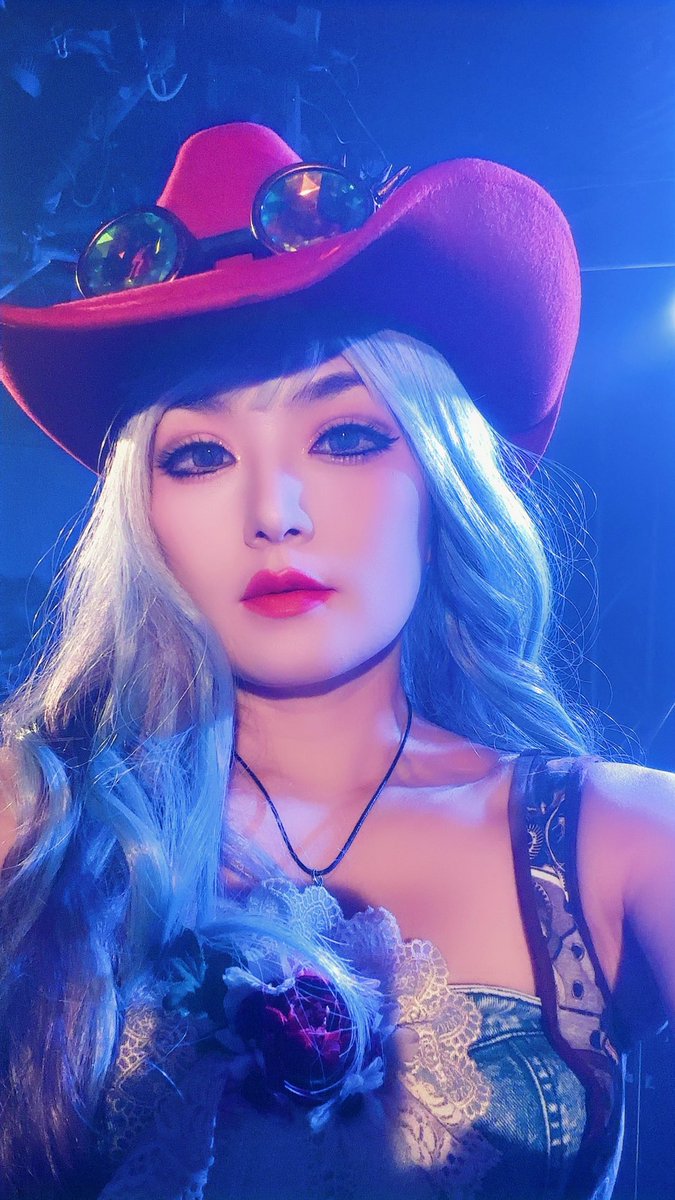 本日の吉祥寺crescendoにお越しくださった皆様、配信をご覧の皆様、投げ銭くださった皆様、誠に有難うございました！！

本日のセトリはリプライにて❤️

次回8/9(土)西川口GALAXY(藤丸ユニット)にてお会いしましょう！！
#劇団ANDROGYNY #スチームパンク #ウエスタン #昭和歌謡