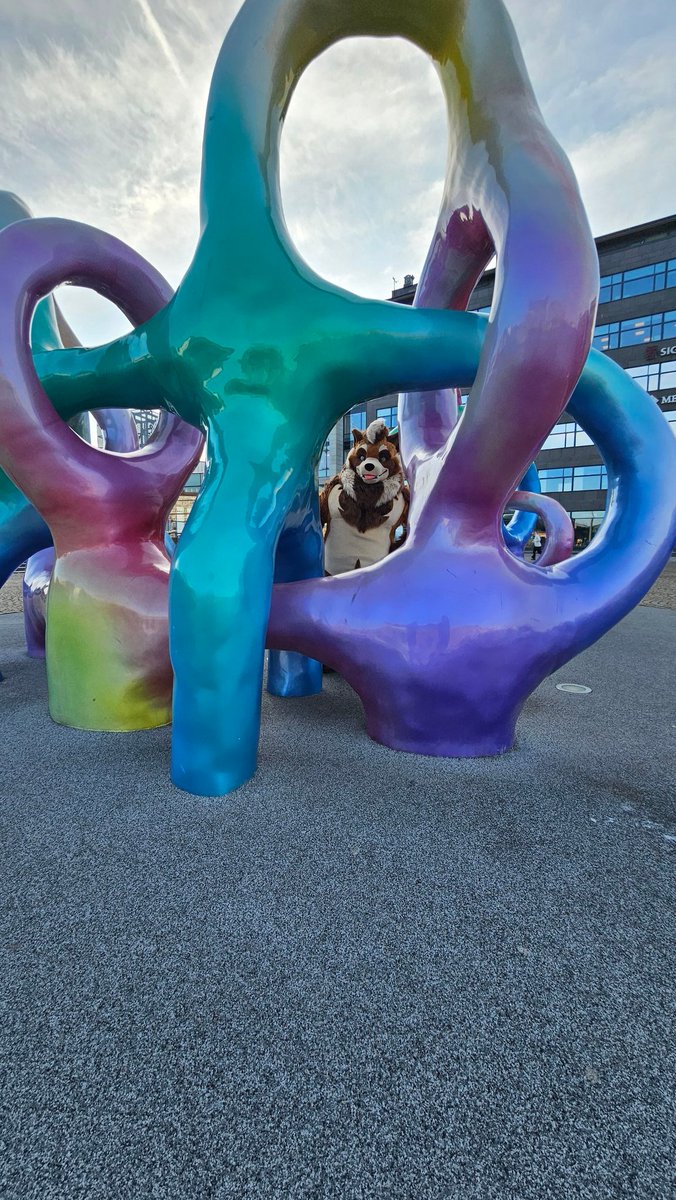 Big pretzel! 🥨
#FursuitFriday