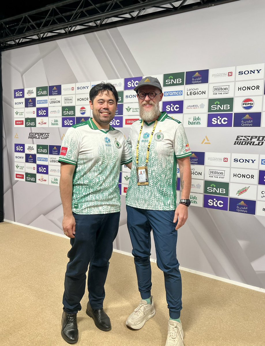 Enjoyed supporting <a href="/GMHikaru/">Hikaru Nakamura</a> here at <a href="/EWC_EN/">Esports World Cup</a>  ♟️💚