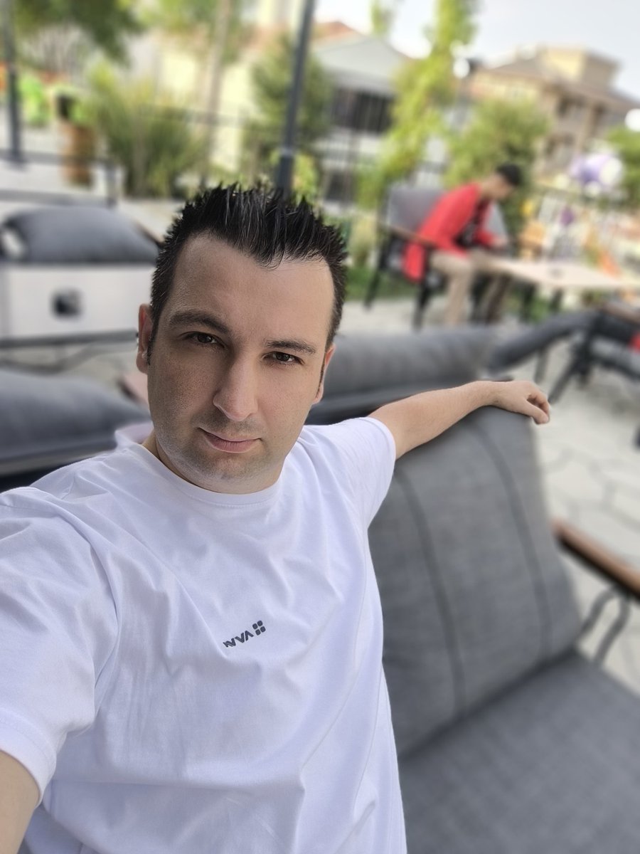 denize bıraksam kendimi güneşte kurutsam kalbimi