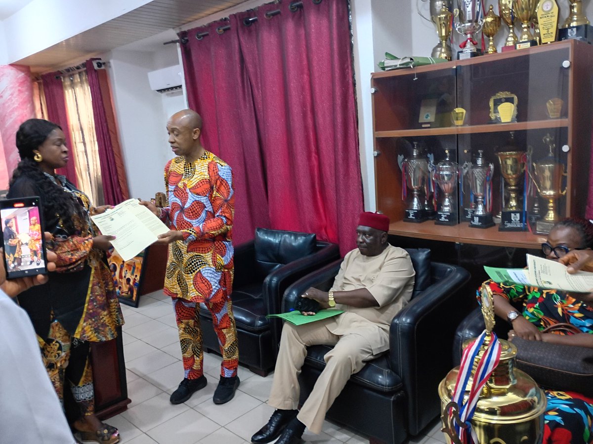 ChidiOdinkalu's tweet photo. Earlier today, in Awka, the capital of Anambra State, I transmitted thro the Commissioner of Education, the report to Gov @CCSoludo of the Joint Selection process on the process of appointment into the office of VC of @COOU_Official, with the recommendations by merit. https://t.co/wceaZfYIbJ