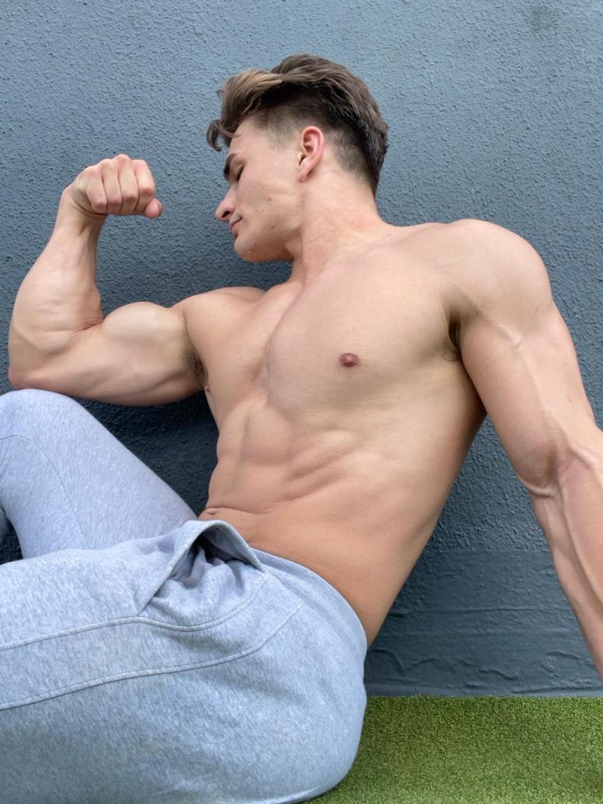 Dylan Peach (@kunkunyan77) on Twitter photo 