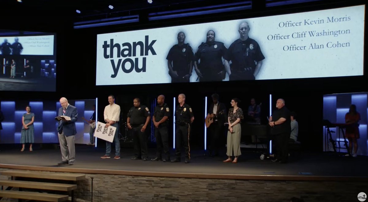 HooverPD's tweet photo. #FeelGoodFriday

Last Sunday, 3 #HooverPD officers were recognized for their years of service to Valleydale Church.

Det. Morris - 4 years
Det. Washington - 18 years
Lt. Cohen - 20 years

We are proud to work hand in hand with our faith-based community to help keep Hoover safe! https://t.co/T3A8efTi74