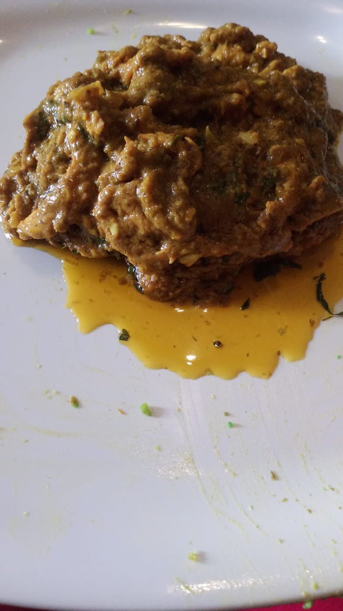 skusman826097's tweet image. @SwiggyCares I received tasteless &amp;amp; unhygienic food with dirt-like substance in my order (ID: 213013014467635). Complaint raised, refund denied. Very disappointed with this response. Is this your food safety standard?
#Swiggy #FoodSafety #RefundNeeded