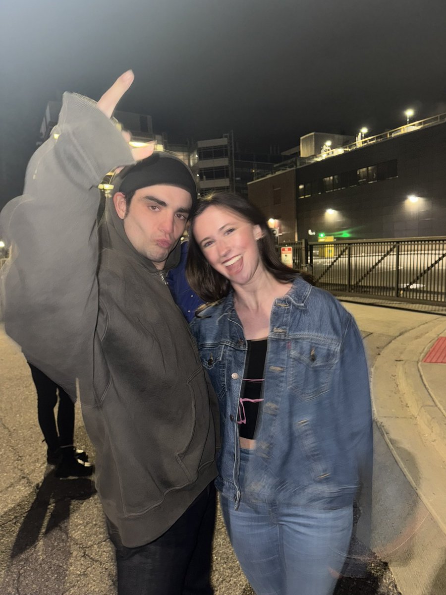 i cannot believe i have to miss del water gap set for work. i should be there rn . this is not okay. does anyone have a spare aftershow ticket.