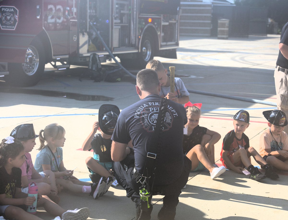 On Tuesday, students at Careful Corners got a visit from the Piqua Fire Department! Incoming kindergarteners learned about fire safety and got to meet some of the heroes who keep our community safe. 

Thank you to the Piqua Fire Department for helping make safety unforgettable!