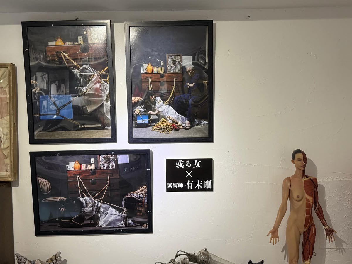 先日の門司での撮影が博多サナトリウムの写真展で飾られてます。