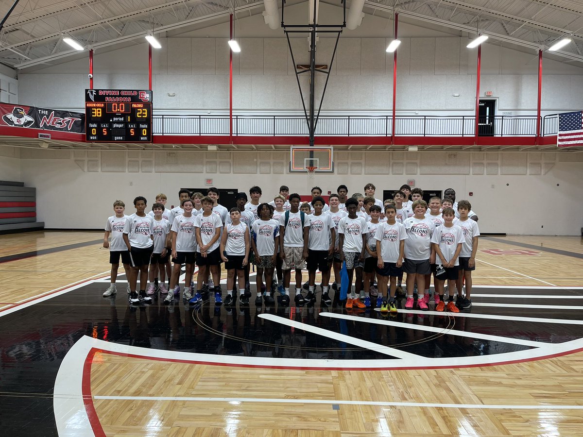 Another great year of our youth basketball camp at Divine Child! The kids were amazing and got to learn the fundamentals of the game! Look forward to next year!
