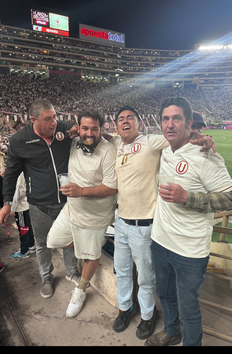 <a href="/juelzalexander/">juelz  alexander</a> Yo lo vi con ellos