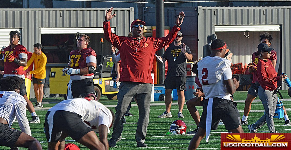Shotgun Spratling (@shotgunspr) on Twitter photo Lincoln Riley praises strength coach Trumain Carroll as USC hits first practice running
<a href="/RJ_Abeytia/">R.J. Abeytia</a> writes about how #USC's head coach came away impressed by the work of the new strength staff after Day 1 of fall camp: 247sports.com/college/usc/ar… Lincoln Riley praises strength coach Trumain Carroll as USC hits first practice running
<a href="/RJ_Abeytia/">R.J. Abeytia</a> writes about how #USC's head coach came away impressed by the work of the new strength staff after Day 1 of fall camp: 247sports.com/college/usc/ar…
