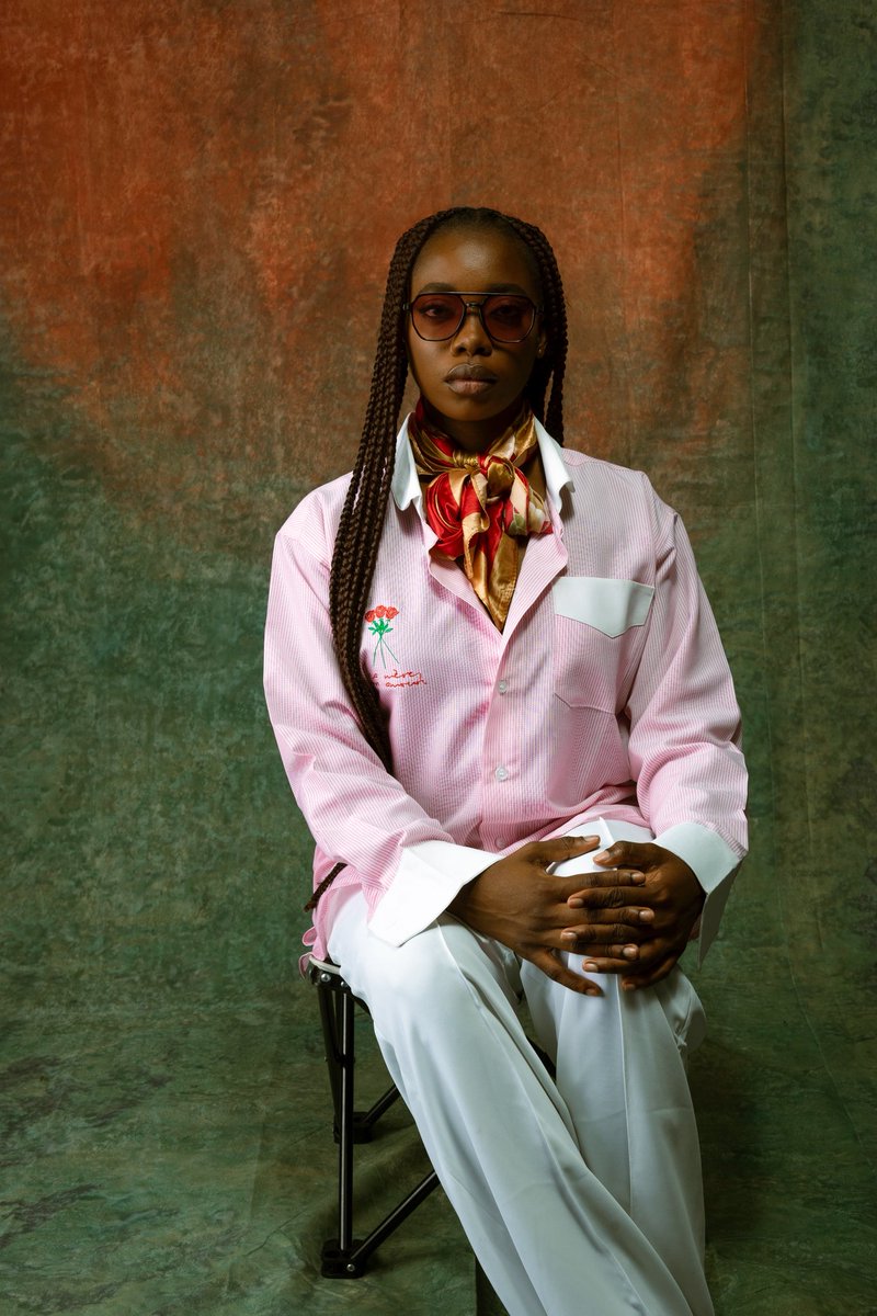 Je suis Saint-Allan HANIT, Designer mode ivoirien et nous avons sorti une nouvelle capsule de vêtements aujourd’hui, en édition limitée — Atelier Valenciado

Le lien du catalogue se trouve dans ma bio 💐✨